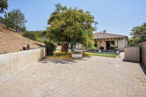 821 Red Blush Rd, Escondido, CA 92027 photo 27