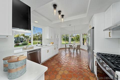 360 Vista Marazul, Oceanside, CA 92057 photo 13