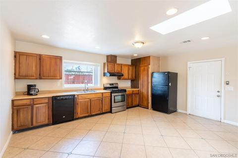 10362 El Toro Ln, Santee, CA 92071 photo 9