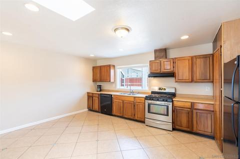 10362 El Toro Ln, Santee, CA 92071 photo 8