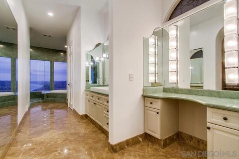 7411 Hillside, La Jolla, CA 92037 photo 19