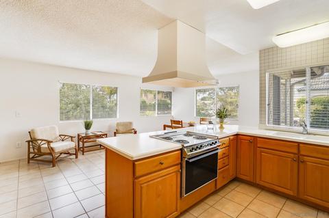 2263 Cordero Rd, Del Mar, CA 92014 photo 3