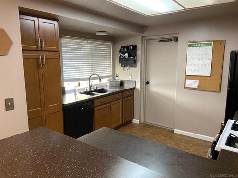 10281 Michala Pl, Santee, CA 92071 photo 3
