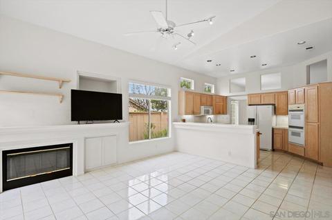 837 Calle Montera, Escondido, CA 92025 photo 11