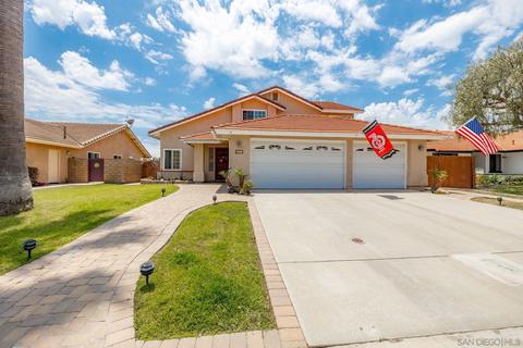 3621 Laredo St, Carlsbad, CA 92010 photo 2