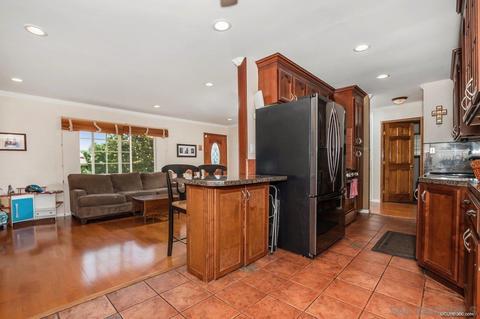 1116 Carlsbad St, Spring Valley, CA 91977 photo 9