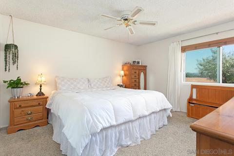 1526 Boyle Ave, Escondido, CA 92027 photo 22