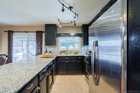 8811 Margaret Ct, Spring Valley, CA 91977 photo 12