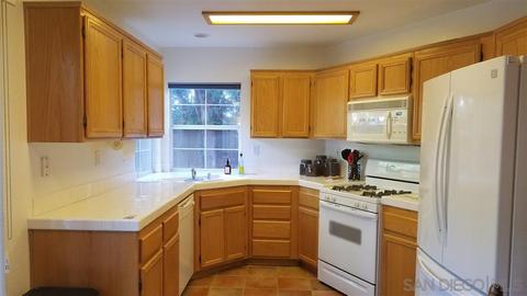 156 River Rock Ct, Santee, CA 92071 photo 7