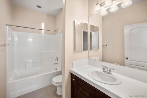 1068 Breakaway Dr, Oceanside, CA 92057 photo 27