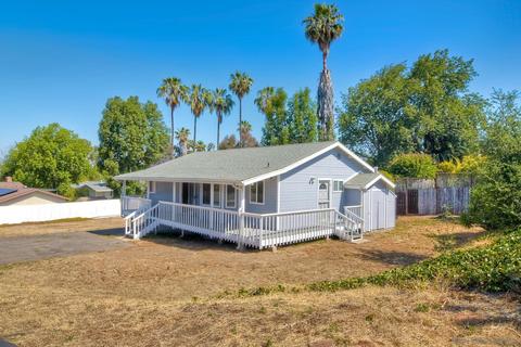 1516 Sunrise Dr, Vista, CA 92084 photo 2