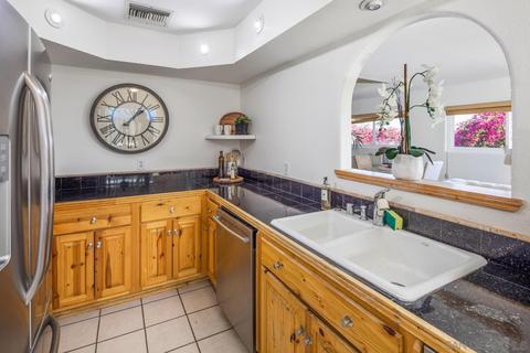 819 Iris Ave, Imperial Beach, CA 91932 photo 9