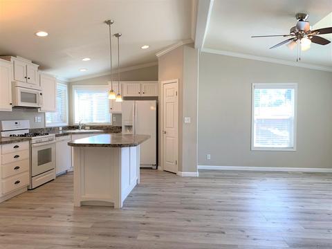 3909 Reche Rd #SPC 17, Fallbrook, CA 92028 photo 12