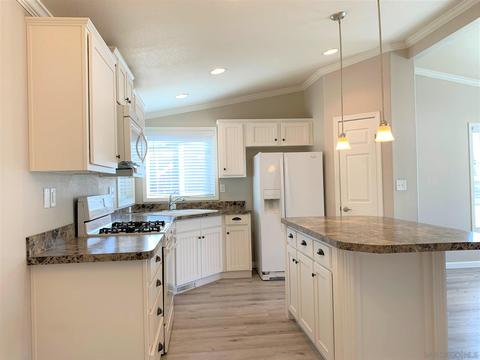3909 Reche Rd #SPC 17, Fallbrook, CA 92028 photo 8