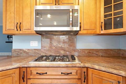 1579 Mallorca Dr, Vista, CA 92081 photo 22