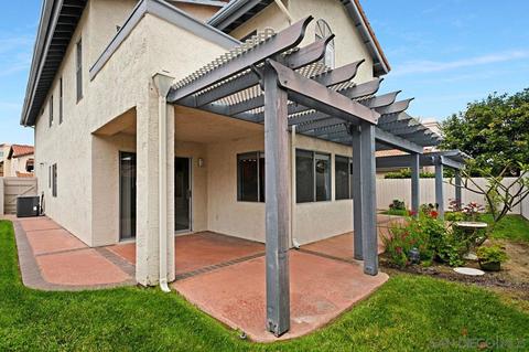 1579 Mallorca Dr, Vista, CA 92081 photo 30