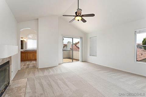 1579 Mallorca Dr, Vista, CA 92081 photo 11