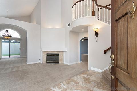 1579 Mallorca Dr, Vista, CA 92081 photo 7