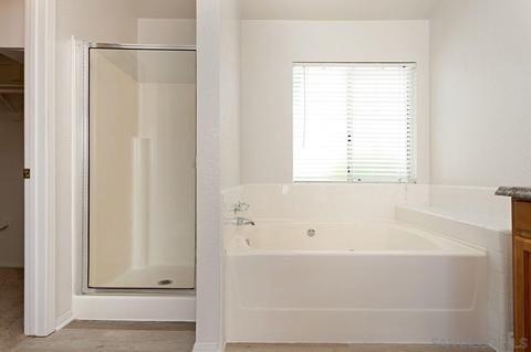 1579 Mallorca Dr, Vista, CA 92081 photo 27