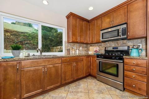 134 Beechtree Dr, Encinitas, CA 92024 photo 2