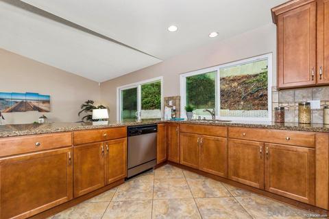 134 Beechtree Dr, Encinitas, CA 92024 photo 17