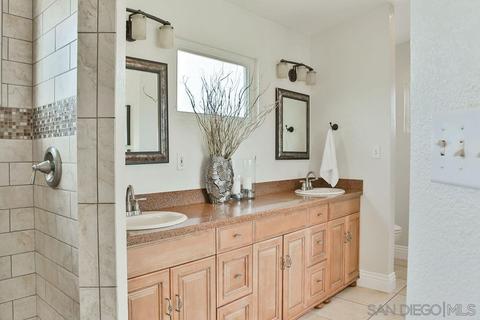 8015 Laird St, La Mesa, CA 91942 photo 24