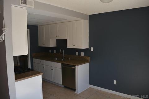 858 Cypress Point Way, Oceanside, CA 92058 photo 7
