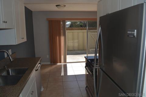 858 Cypress Point Way, Oceanside, CA 92058 photo 13