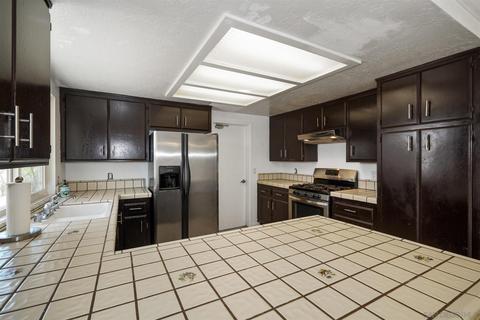 830 W 15th Ave, Escondido, CA 92025 photo 6