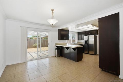 830 W 15th Ave, Escondido, CA 92025 photo 3