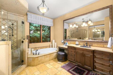 1626 Buckingham Dr, La Jolla, CA 92037 photo 18