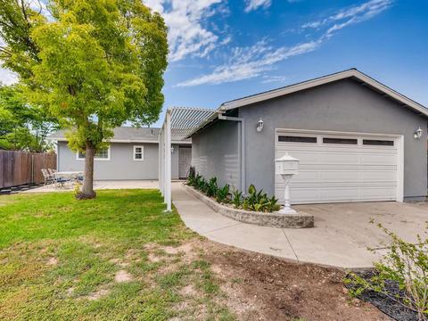 9441 Cathywood Dr, Santee, CA 92071 photo 2
