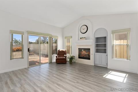 4462 San Joaquin St, Oceanside, CA 92057 photo 4