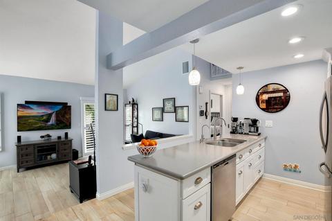 13696 Ruette Le Parc #E, Del Mar, CA 92014 photo 9