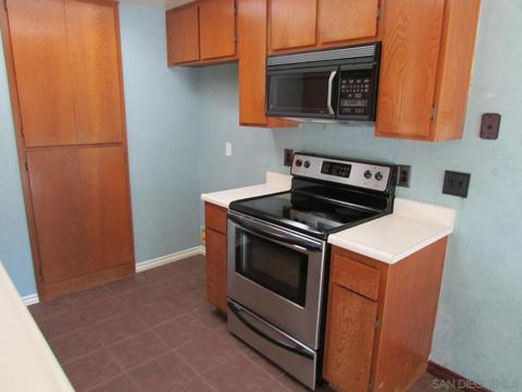 828 Malibu Point Way, Oceanside, CA 92058 photo 17
