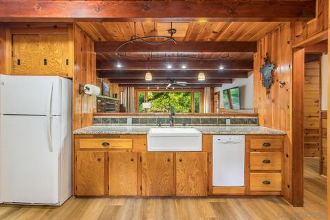 36995 Sycamore Dr, Mentone, CA 92359 photo 8