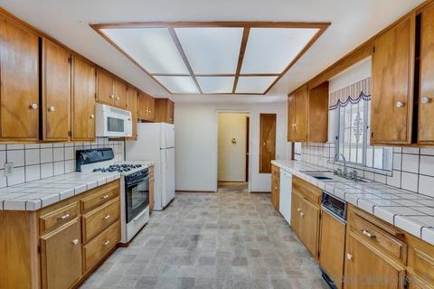 1345 Fourth, Chula Vista, CA 91911 photo 5