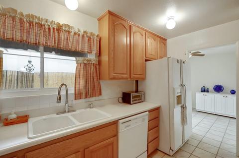 4557 Royal Oak Dr, Oceanside, CA 92056 photo 8
