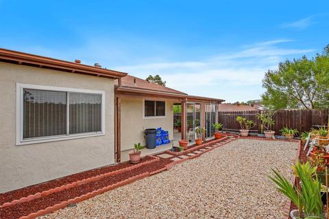 4557 Royal Oak Dr, Oceanside, CA 92056 photo 21