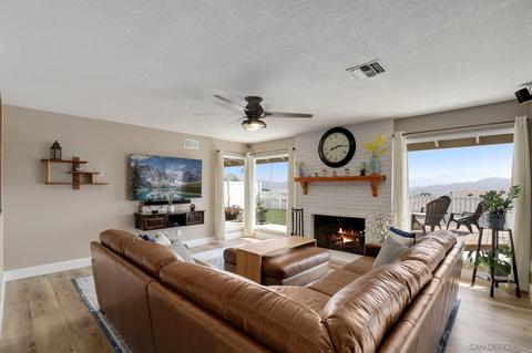 1725 Swallow Dr, El Cajon, CA 92020 photo 1