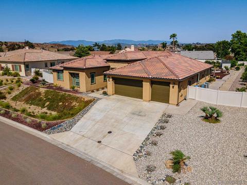 5662 E Rancho Del Caballo, Bonsall, CA 92003 photo 2