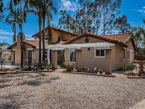 1369 Hanson Way, Ramona, CA 92065 photo 2