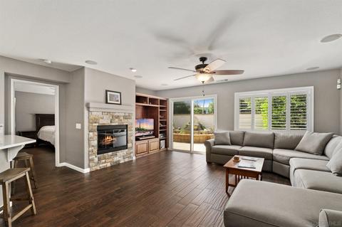 5121 Mendip St, Oceanside, CA 92057 photo 3