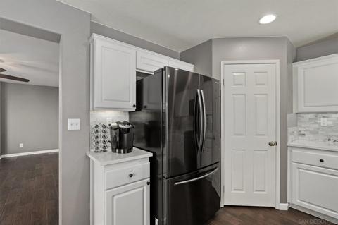5121 Mendip St, Oceanside, CA 92057 photo 7