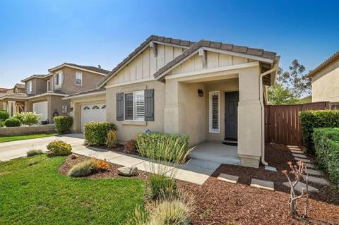 5121 Mendip St, Oceanside, CA 92057 photo 2