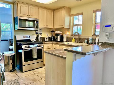 9053 Calle Del Verde, Santee, CA 92071 photo 5