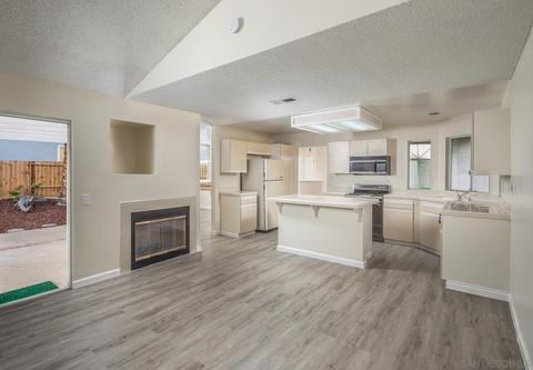 1833 Via Quinto, Oceanside, CA 92056 photo 8