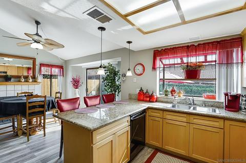 8420 Snow White Dr, El Cajon, CA 92021 photo 3