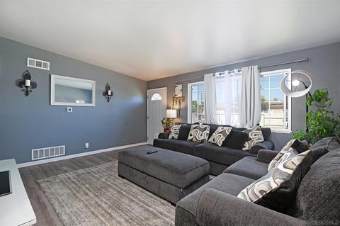 1283 12th St, Imperial Beach, CA 91932 photo 9