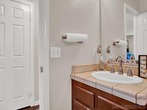 364 Spring Canyon Way, Oceanside, CA 92057 photo 14